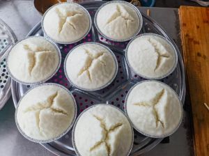 闽南甜粿的做法大全_水磨糯米粉加糖水油蒸制