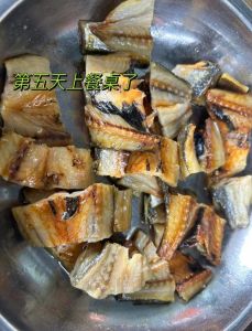 干靠三道鳞鱼家常做法_选对料巧调味，嫩滑可口！