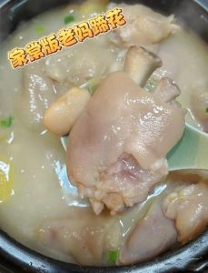炖猪腿家常正宗做法_新鲜猪腿炖肉，色香俱全秘诀