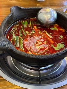 清汤豆米火锅的做法_酸甜鲜香，简单做，暖心窝