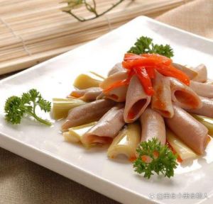 鹅乸饭是什么做法_香浓米饭配鹅肉，地道家乡味！