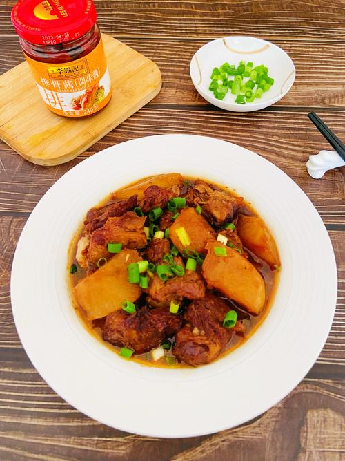 羊肉煮白萝卜家常做法_暖心萝卜羊肉汤，暖胃又暖身！