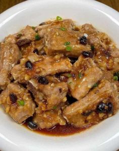 豆豉蒸猪肉做法_豆豉蒸五花肉，家常美味做法简单