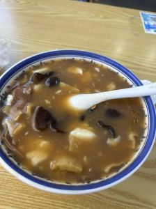 信阳胡辣汤制作方法_香浓面筋，地道河南早餐