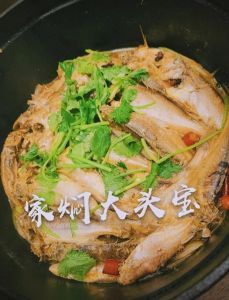 大头宝鱼的家常做法步骤详解_大头宝鱼家常焖做法，鲜嫩美味易学