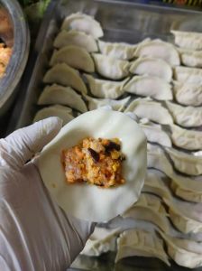 榨菜饺子馅的做法大全_榨菜鸡肉韭黄鸡蛋，简单美味！