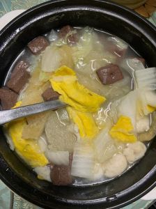 福清杂烩汤的家常做法_福清杂烩汤，鲜美食材，团圆好味！