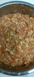 鲜肉馄饨馅做法_家常鲜肉青菜馄饨馅，鲜香美味！