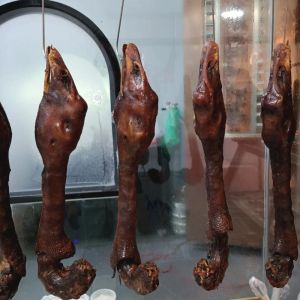 风干老鹅最简单做法_腌干蒸三步成美味