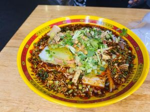 冒菜怎么做家常做法_冒菜食材搭配与调料秘诀