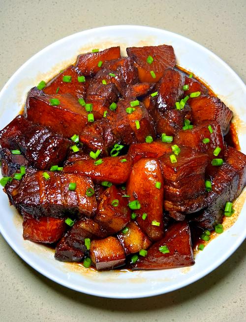 萝卜红烧肉的做法_红烧萝卜肉,肥瘦相间香脆可口 萝卜红烧肉的做法_红烧萝卜肉,肥瘦相间香脆可口