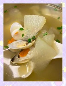 白瓜滾汤的做法_白瓜肉片咸蛋汤，广东特色汤品，做法多样，清爽解暑