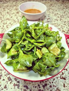 莲菜凉拌的做法甜味_爽脆不黑，酸甜开胃！