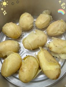 蒸土豆多久就熟了_蒸土豆多久？大小方式决定时间