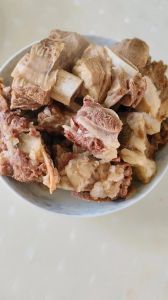 炖牛排多少分钟能熟_高压锅炖牛排快，砂锅慢，选对方法锁营养！