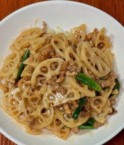 藕炒熟需要多久_炒藕片别炒烂，脆嫩又美味！