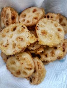 莲夹肉的做法大全图解_河南特色炸莲夹，外酥里脆蘸椒盐，在家轻松做！