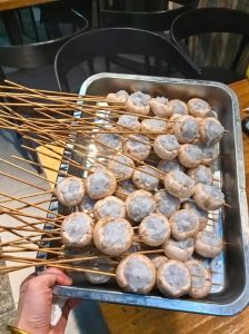烧烤口蘑烤多久能熟_口蘑烤多久？看大小和烤箱灵活调，金黄熟透味最佳