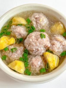 蒸肉丸子锅开几分钟熟_蒸肉丸子大小火秘诀，熟透技巧与保存期