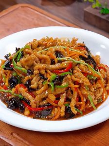 鱼香肉丝的肉丝炒几分钟熟_滑嫩肉丝，酸辣鲜香川味浓