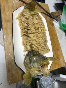 松鼠桂鱼有番茄酱吗_酸甜可加可不加？