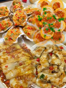 海鲜酱一般炒些啥菜用_海鲜酱烧豆腐，蘸火锅黄瓜，炒虾牛肉，面条卤汁，沙拉添鲜
