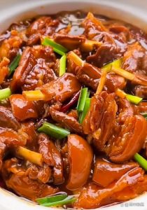 客家焖羊肉的做法及配料_客家焖羊肉，暖心暖胃好滋味！