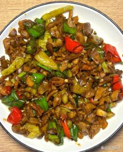 辣炒鸡胗需要焯水吗_辣炒鸡胗焯水吗？看口感选方法！