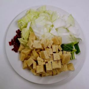 冻豆腐一般煮几分钟_冻豆腐解冻煮多久？冷水泡或焯烫，火锅涮2分钟