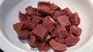 炖牛肉一定不要焯水_不焯水炖牛肉，更香更嫩，牢记3点！