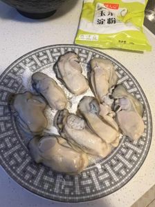 生蚝煮熟了自己开口吗_蒸生蚝多久熟？看开口判新鲜！