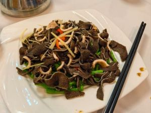 牛百叶下水炒多少分钟熟_牛百叶焯水快炒，爽脆嫩滑做法多