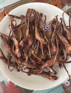生鸭舌的做法大全家常_卤酱酸辣蒜泥鸭舌，做法多样风味足
