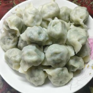 小蒜猪肉饺子馅的做法_春日美味营养好选择