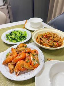 砰砰砰双男主真人视频中的美食文化解读与相关菜谱做法分享