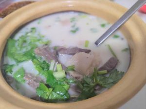 煮羊杂汤每个部位的图片儿_清洗去腥，搭配土豆煮柔韧，香料慢炖浓稠，冷冻易保存