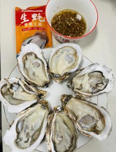 生蚝蒸熟后可以放多久_蒸生蚝隔夜冷藏加热吃，注意别超24小时！