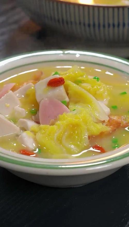 正宗三鲜汤的做法_家常三鲜汤，简单美味易做！