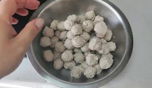 冷冻丸子要煮几分钟熟_冷冻丸子包子水煮蒸多久？时间详解