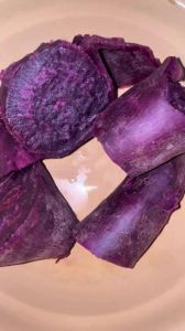 紫薯要蒸多久才熟_蒸紫薯15-20分钟，筷子穿得透就熟了！