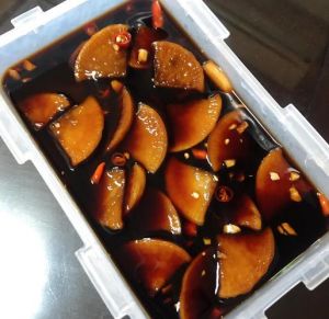 腌酱萝卜的制作方法_夏日腌酱萝卜，酸辣脆爽开胃菜！