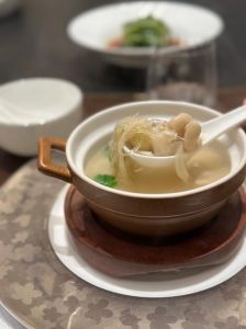 鱼翅最简单的做法_鱼翅泡发做法全攻略，简单易学味道佳！