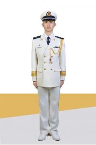 军装礼服绶带的佩戴方法_位置颜色与军衔