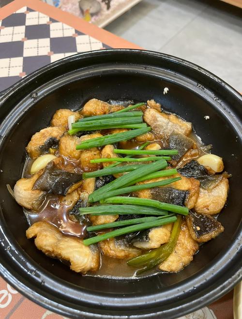 鳗鳞鱼的做法_美味营养，家常辣炒做起来！