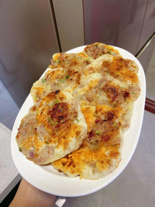 纯牛肉饼的做法_耐心揉面,牛肉饼配热粥,简单美味 纯牛肉饼的做法_耐心揉面,牛肉饼配热粥,简单美味