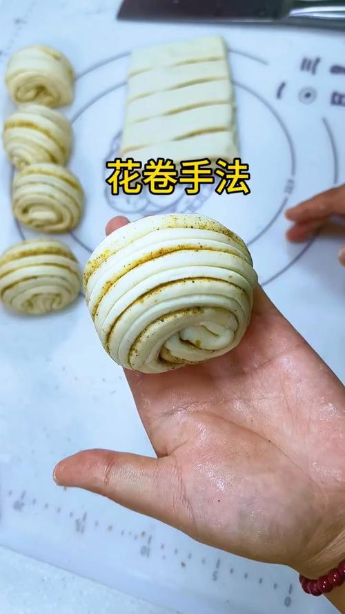各种口味的花卷的做法_葱香火腿花卷做法,多样口味松软香甜 各种口味的花卷的做法_葱香火腿花卷做法,多样口味松软香甜