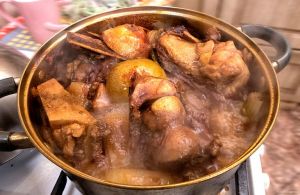 瓷泥煨鸡的正宗做法_选材技巧与风味全解析