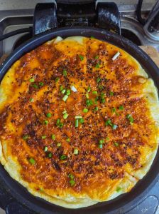 家庭自制酱香饼_自制酱香饼失败？揉面醒发酱料熬关键