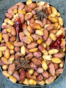 南乳花生的详细做法_咸香脆口，家乡味小零食