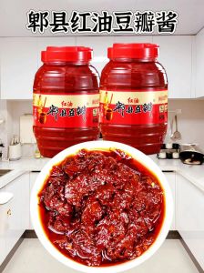 东北豆瓣酱的吃法_解暑拌饭，香辣开胃
